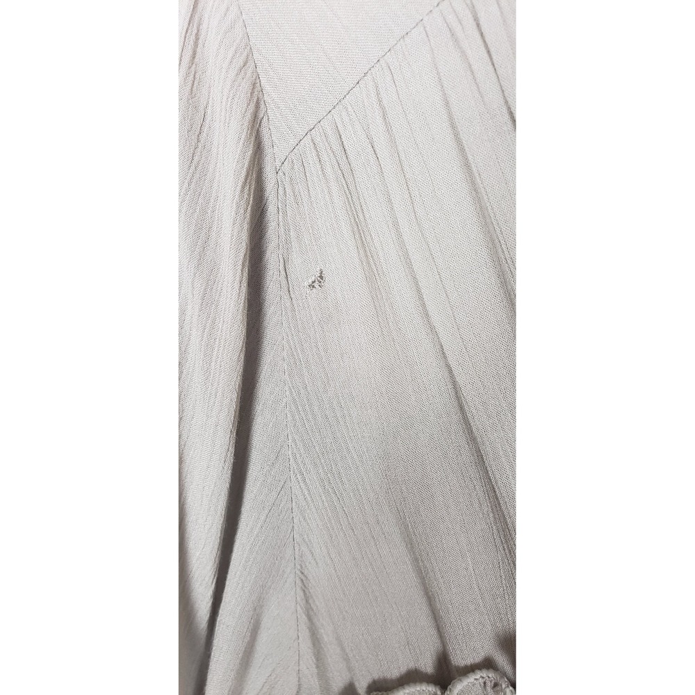 Everleigh Taupe Grey V-Neck High-Low Peplum Ruffle Tunic Top Boho Earthy - Picture 9 of 9